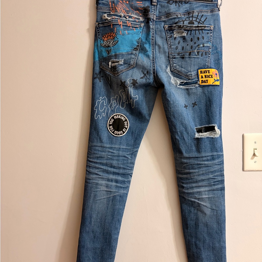 Distressed Blue Graphic Women’s Jeans with Patch & Embroidery - Picture 5 of 10